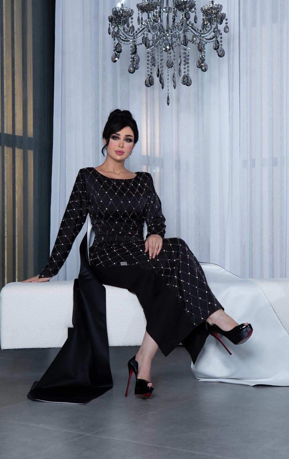 Ladyblack 3